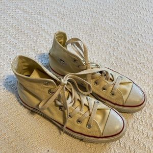Converse size 6